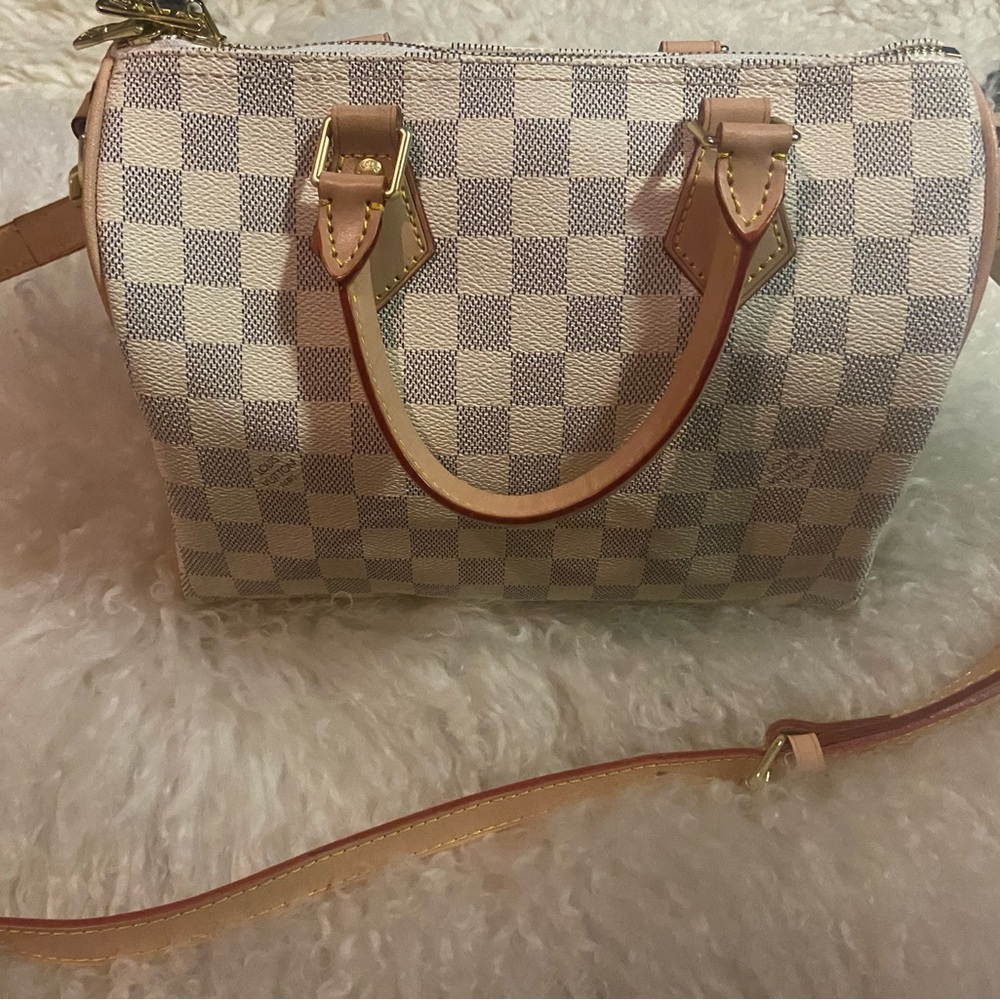 Faux Louis Vuitton Speedy